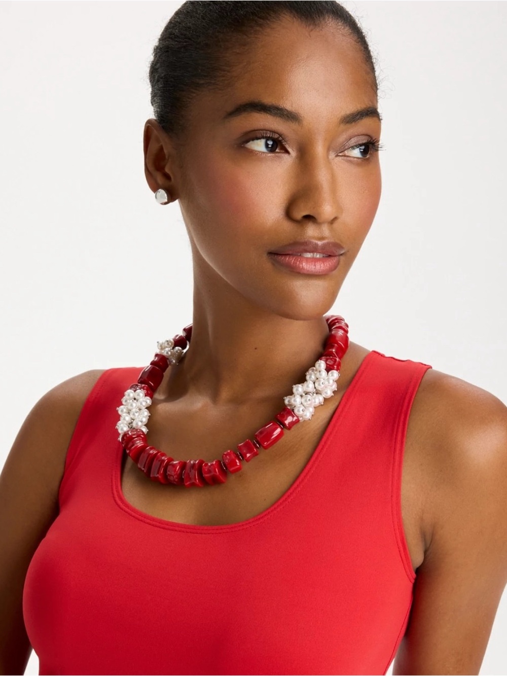 Red Resin Pearlescent
Short Necklace